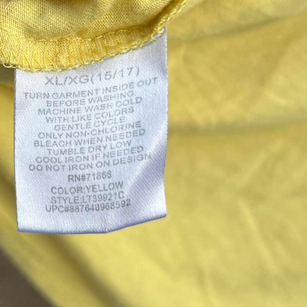 Disney The Lion King Hakuna Matata yellow t-shit Fits Womens Large - Picture 4 of 8